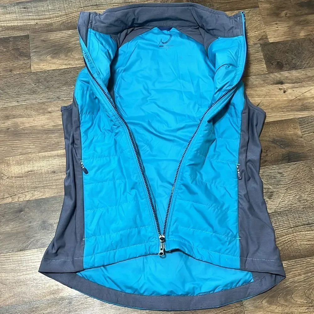 Zero Restriction Tess Vest size small